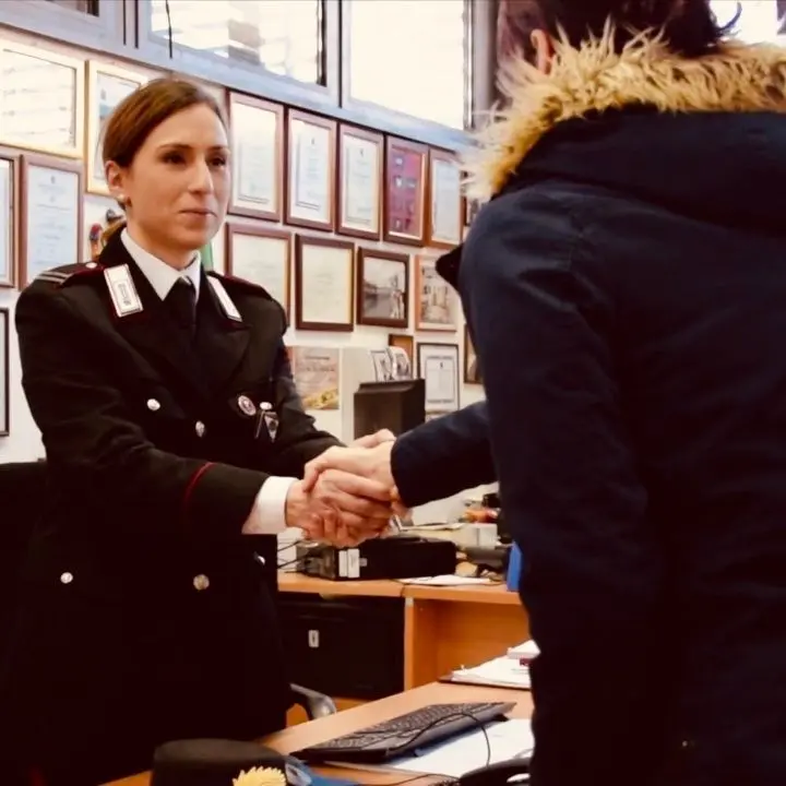 Picchiava e costringeva la moglie a praticare atti sessuali: arrestato 48enne nel Catanzarese