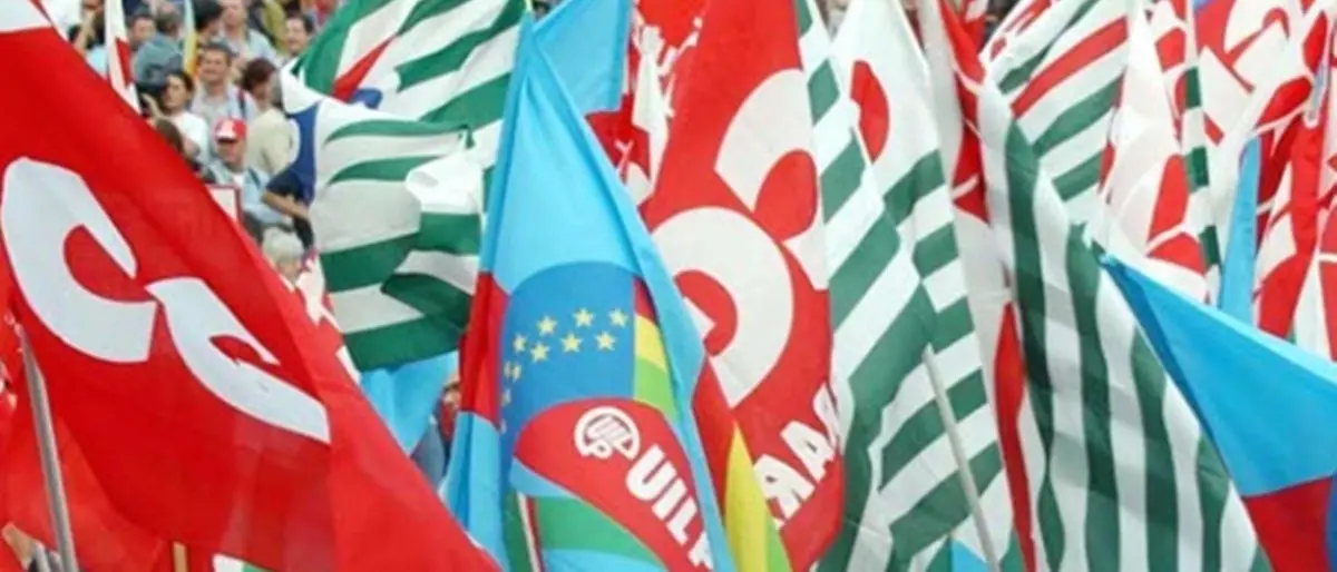 Negozi aperti nei festivi, i sindacati calabresi proclamano sciopero per il giorno di Ognissanti