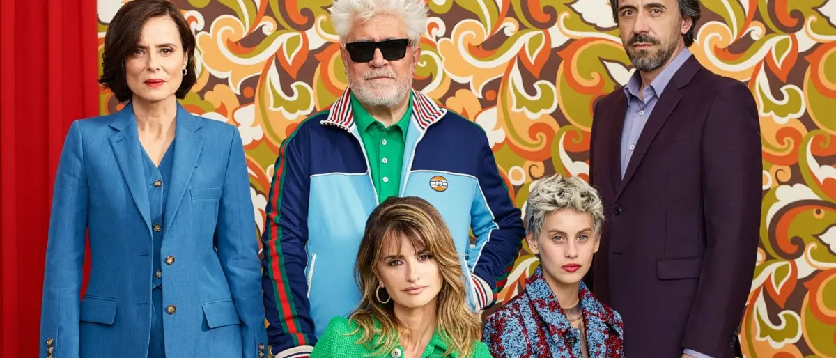 Madres Paralelas. Nell’universo Almodovar Dio è femmina