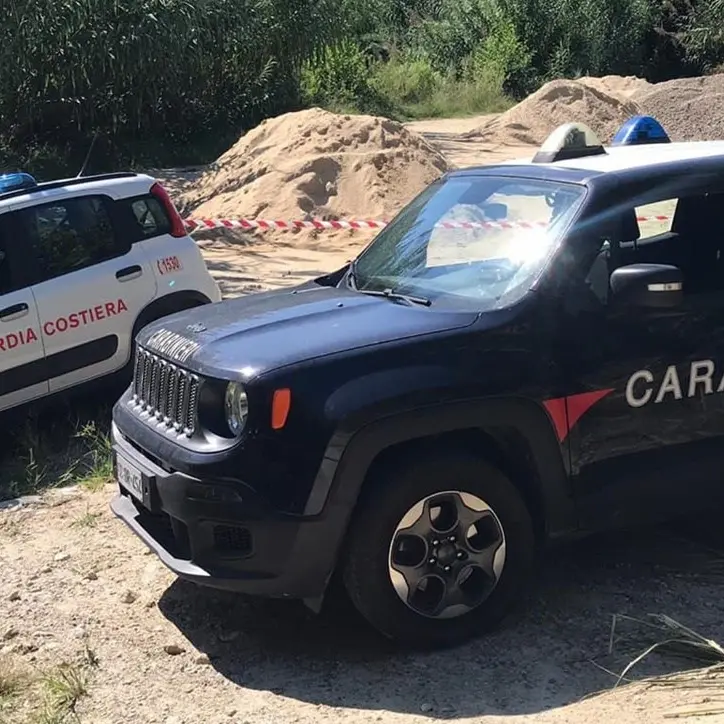 Galatro, impresa edile smaltiva materiali e rifiuti speciali nel letto del fiume Metramo: denunciato il titolare