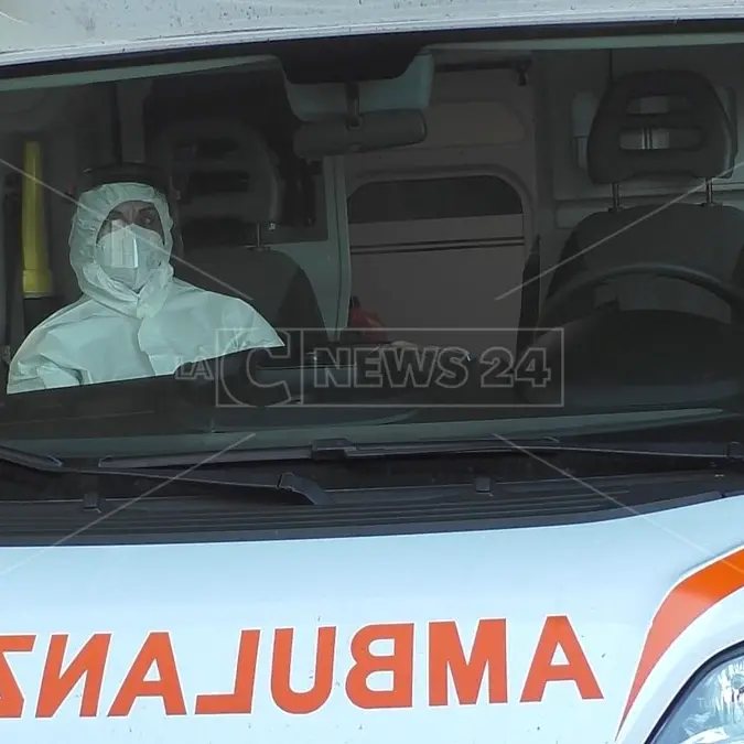 Reggio, donna morta d’infarto in attesa dell’ambulanza: la procura apre un’inchiesta