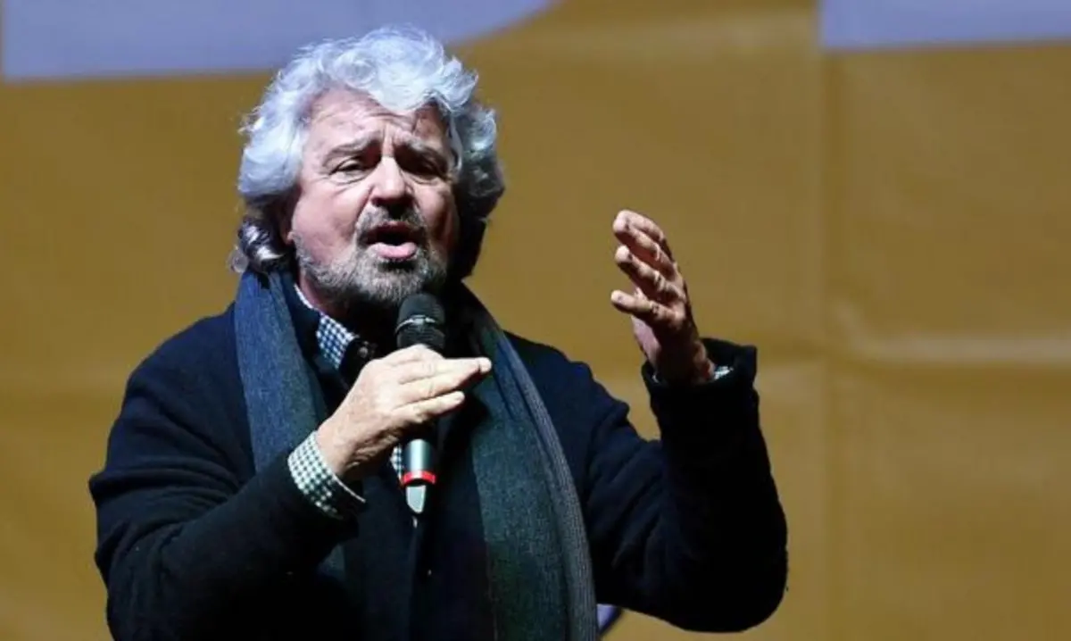 Reddito universale, Grillo rilancia: «Serve subito o rischiamo uno Squid game italiano»