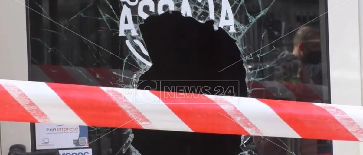 Crotone, la microcriminalità preoccupa i negozianti ma il prefetto tranquillizza: «Non c’è allarme»