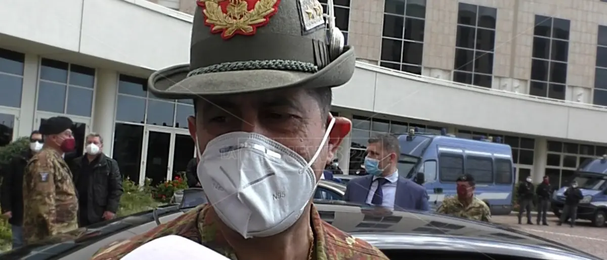 Vaccini anti-Covid, il commissario Figliuolo: «Dobbiamo imprimere un forte ritmo alle terze dosi»