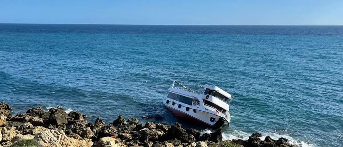 Crotone, arrestati due presunti scafisti dello sbarco del 3 novembre a Capo Cimiti