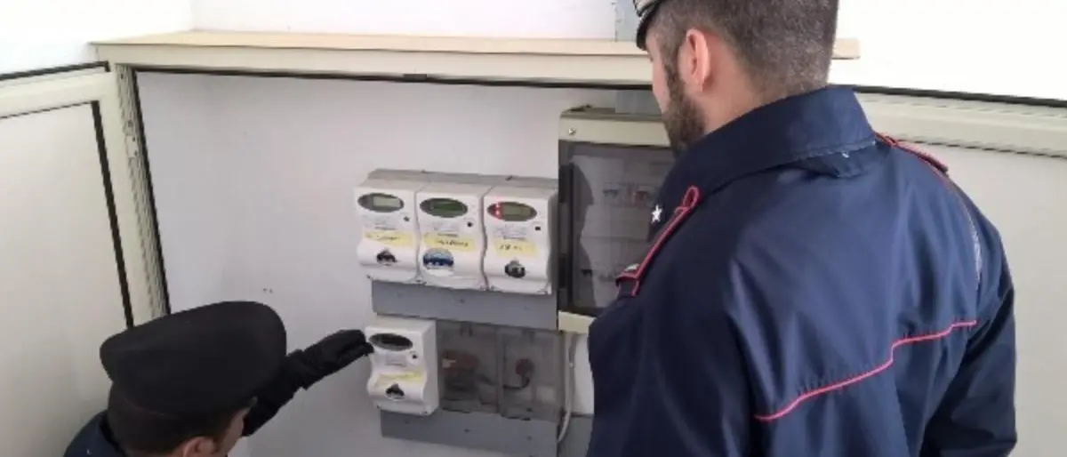 Rubò energia elettrica dalla rete Enel nel Catanzarese, 43enne condannato a 6 mesi di reclusione