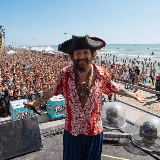 Roccella Jonica, nell’estate del 2022 ritorna il Jova Beach Party