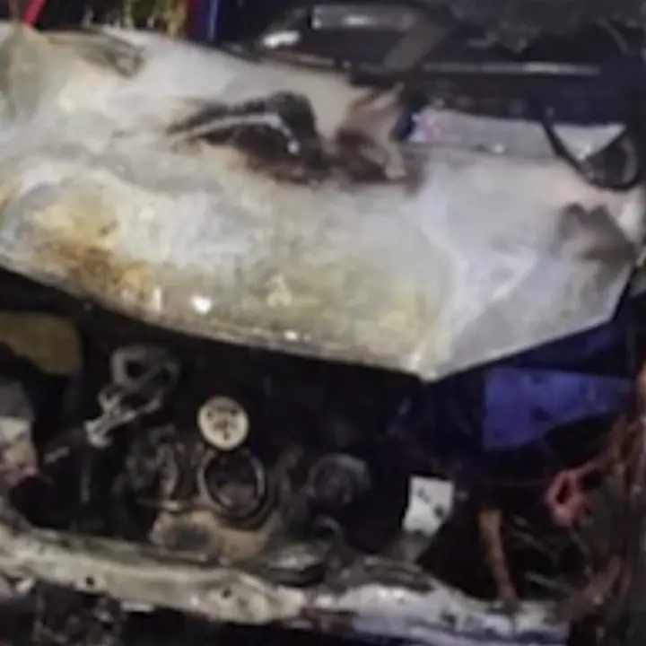 Corigliano Rossano, incendiato mezzo impegnato nello smantellamento della centrale Enel