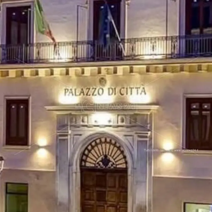 Corigliano Rossano, poco personale e macchina comunale in affanno