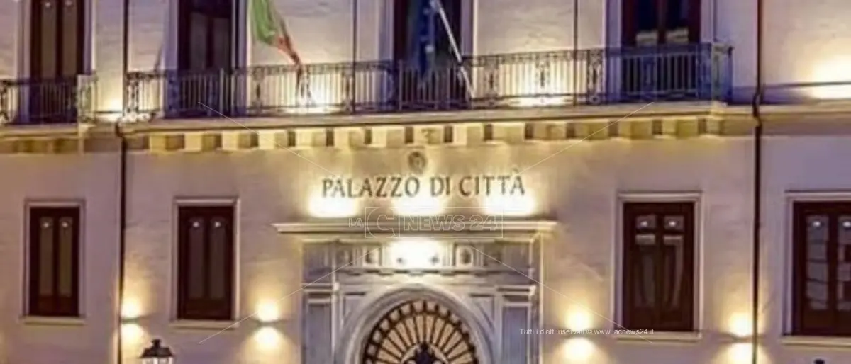 Corigliano Rossano, poco personale e macchina comunale in affanno