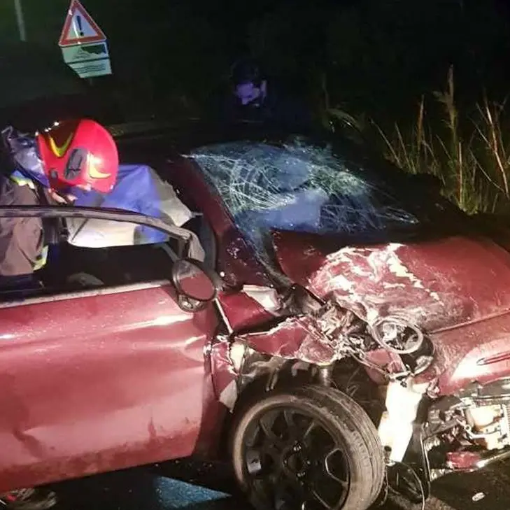 Incidente sulla statale 106 a Riace, feriti gravemente due giovani