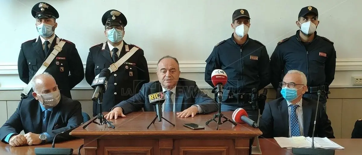 Operazione Eolo, omicidi ed estorsioni a Petilia Policastro: in sette scelgono il rito abbreviato