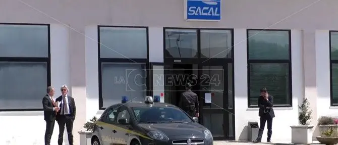 Aeroporti Calabria, De Metrio convoca il Cda dopo la bufera del passaggio ai privati e la Cgil affila le armi