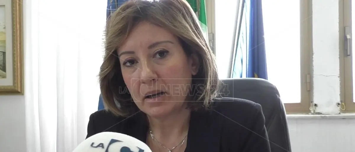 Siderno sotto attacco, il sindaco Fragomeni: «Non siamo intimoriti, risponderemo amministrando»