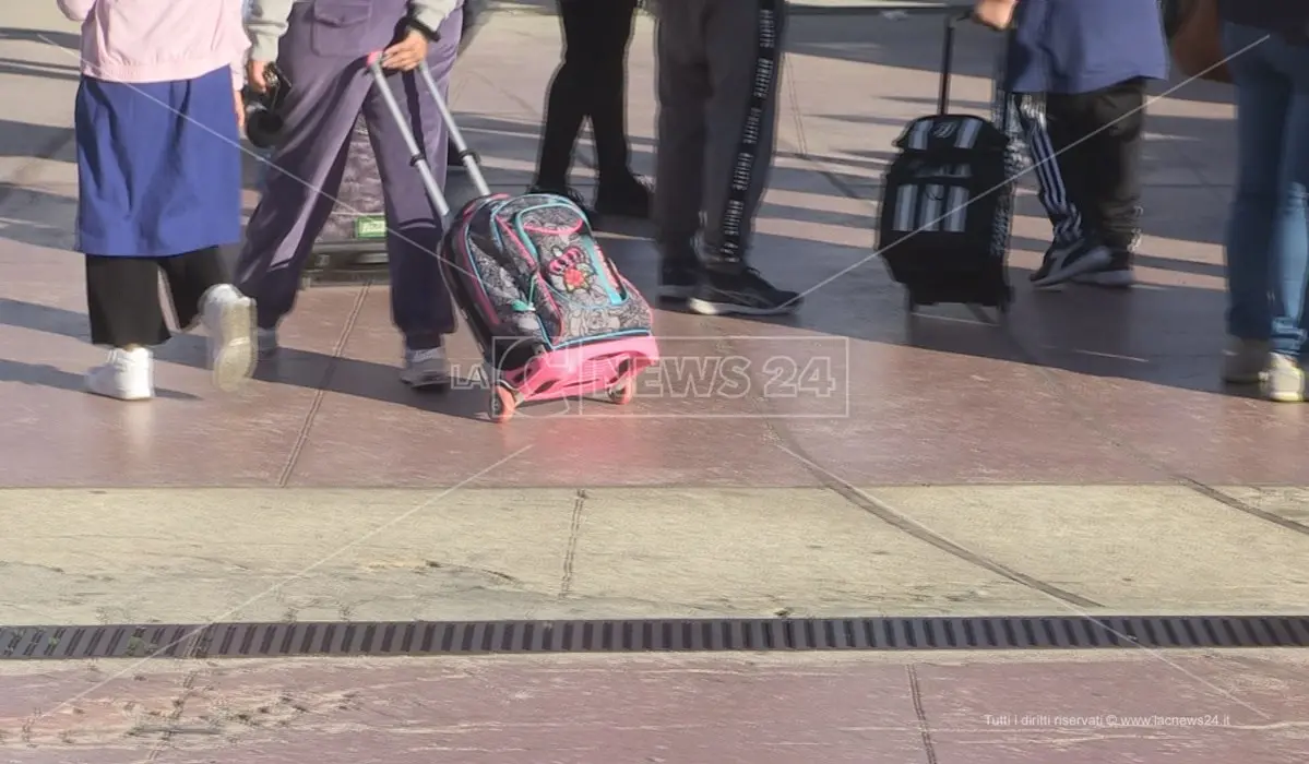 Focolaio Covid nella scuola di Botricello: «Nessuna superficialità, l’insegnante subito sottoposta a tampone»