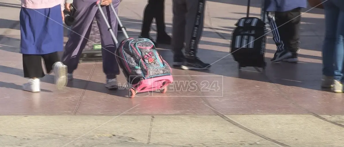 Focolaio Covid nella scuola di Botricello: «Nessuna superficialità, l’insegnante subito sottoposta a tampone»