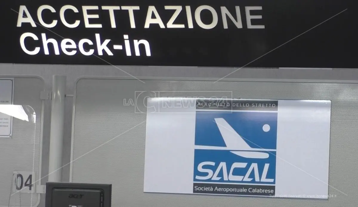 Aeroporti Calabria, la Filt Cgil: «Sacal non vuole darci il piano industriale, faremo ricorso»