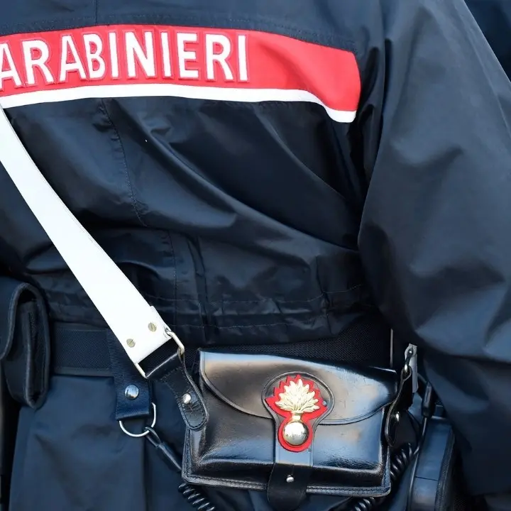 Corigliano Rossano, aggrediti due carabinieri al centro commerciale I Portali