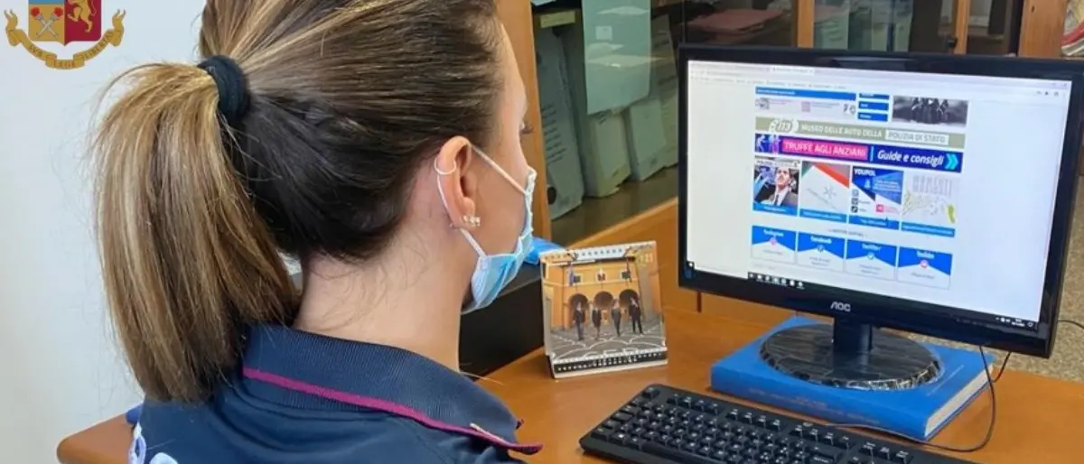 Acquista su internet un telefono a prezzo scontato ma è una truffa, denunciato il responsabile