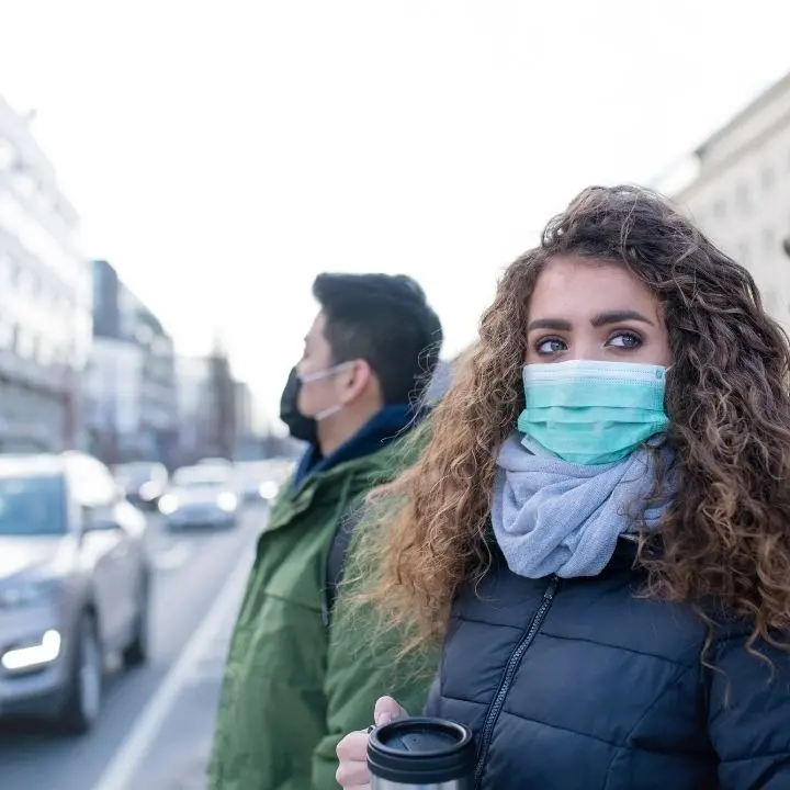 Covid, nessuna regione passa in zona gialla: in Italia Rt a 1.21 e 98 casi ogni 100mila abitanti