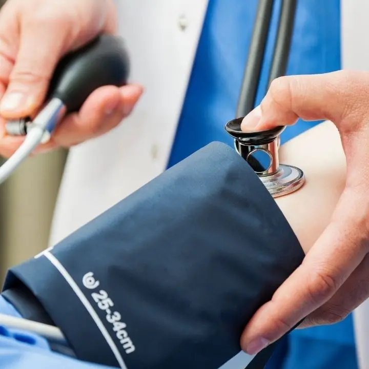Cosenza, carenza di personale nelle Guardie mediche: disservizi in 13 ambulatori della provincia