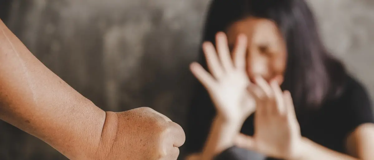 Crotone, minaccia l’ex compagna e il figlio: divieto di avvicinamento per un 81enne