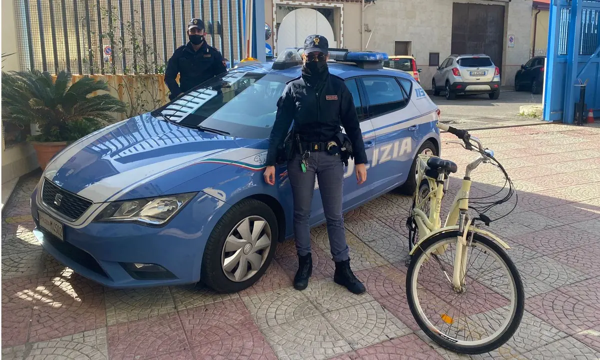 Crotone, la polizia rinviene altre due biciclette rubate al Park and Ride