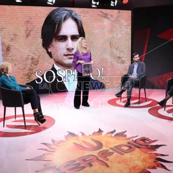 “Sospeso”, a Perfidia la parabola del sindaco Falcomatà e il caos politico scoppiato a Reggio -VIDEO