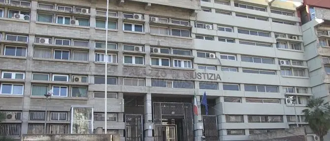 Fallimento Bcc Cosenza, chiesto il rinvio a giudizio per 28 imputati - I NOMI