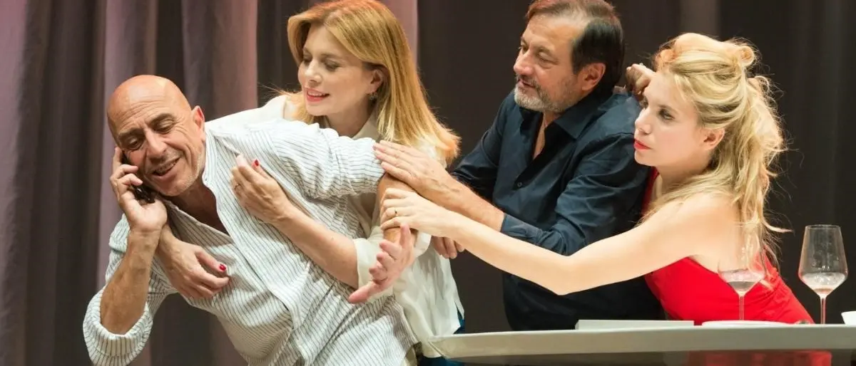 Castrovillari, Roberto Ciufoli inaugura la ventesima stagione teatrale al Sybaris