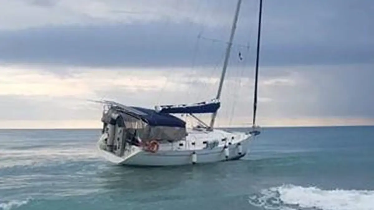 Sbarco di migranti nel Catanzarese, fermati i due presunti scafisti