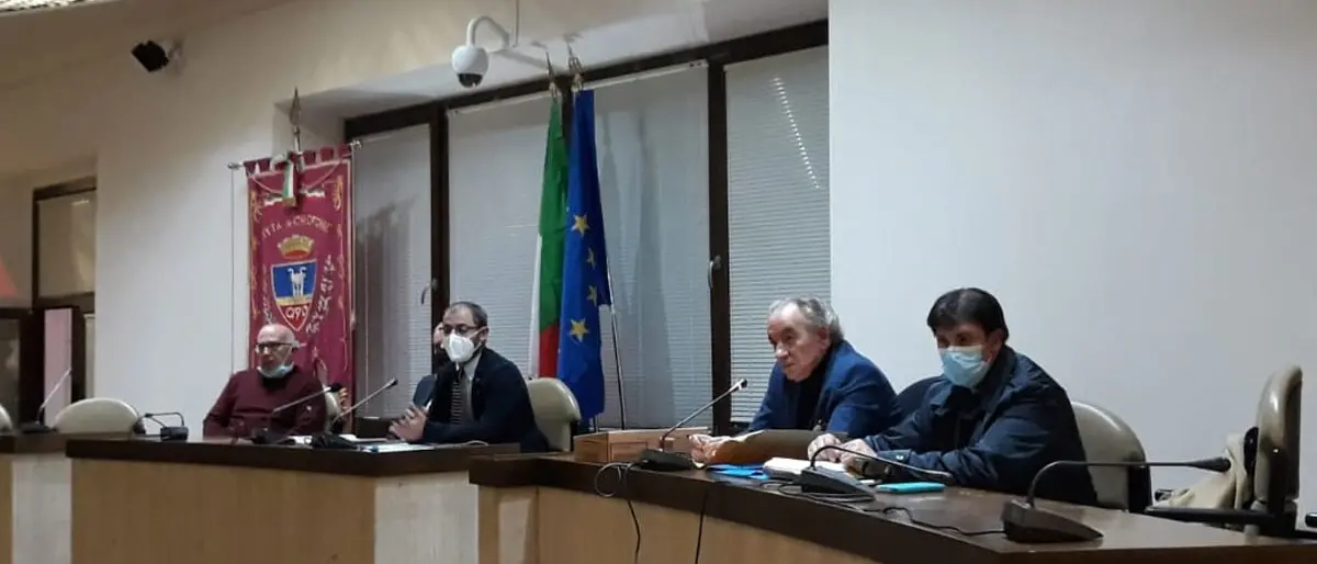 Crotone, il Comune propone l’istituzione del Distretto turistico: «Facciamo rete per attrarre finanziamenti»