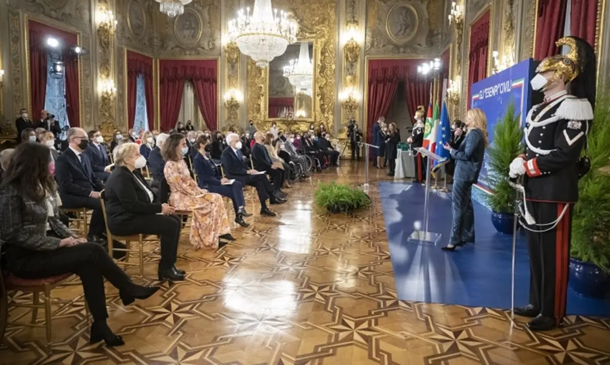 Cavalieri al Merito, premiati da Mattarella anche cinque calabresi: ecco chi sono e le loro storie