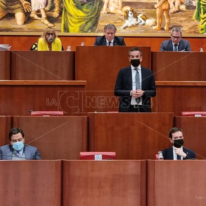 Occhiuto annuncia la liquidazione coatta di Afor: «Un macigno da 25mila procedure esecutive»