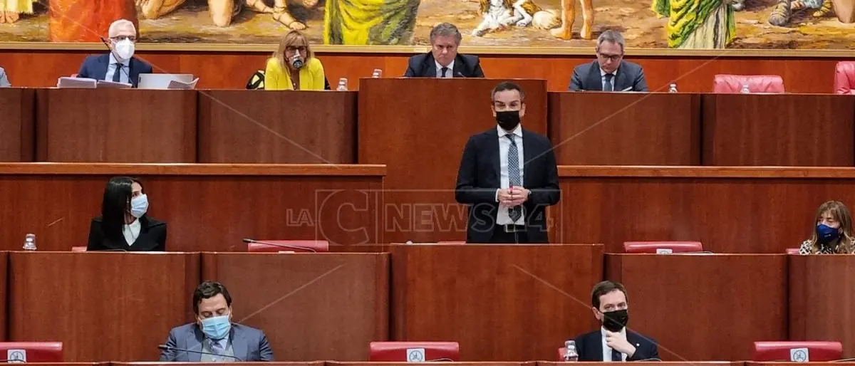 Occhiuto annuncia la liquidazione coatta di Afor: «Un macigno da 25mila procedure esecutive»