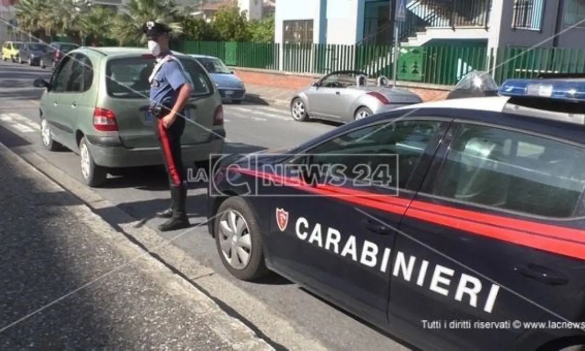 Scalea, tentano di incendiare l’auto di un consigliere comunale di maggioranza: indagini in corso