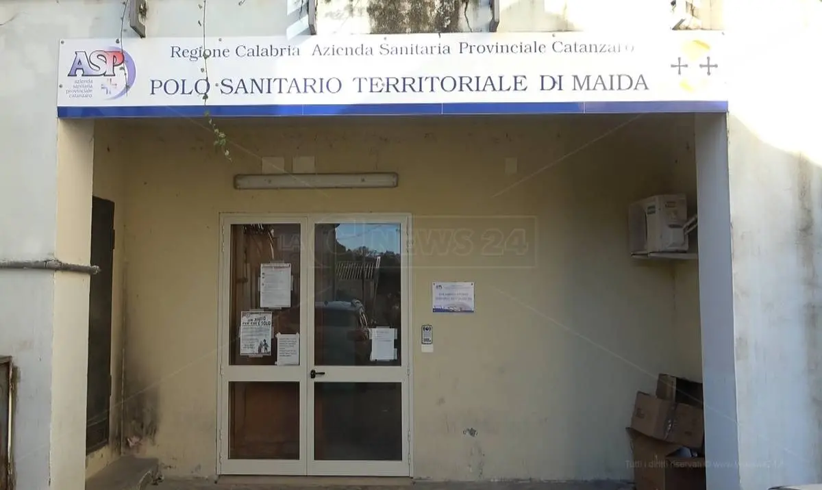 Maida, da anni ambulanza senza medico. Il sindaco Paone: «Finora solo promesse»