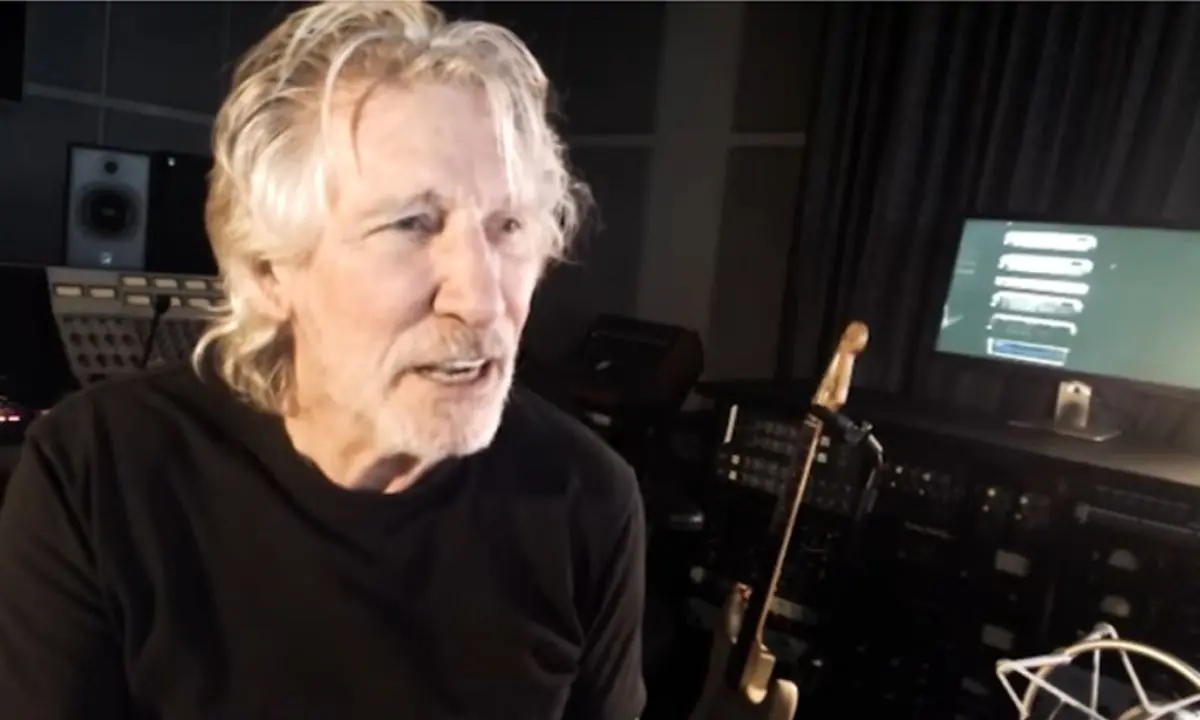 Sanità, Roger Waters si unisce alla protesta: «Aprite l’ospedale di Cariati subito»