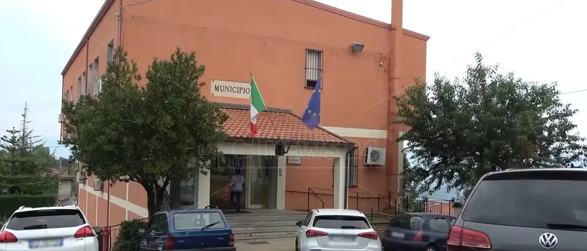 Covid, si teme un focolaio in un albergo di Cortale: 12 test rapidi da verificare