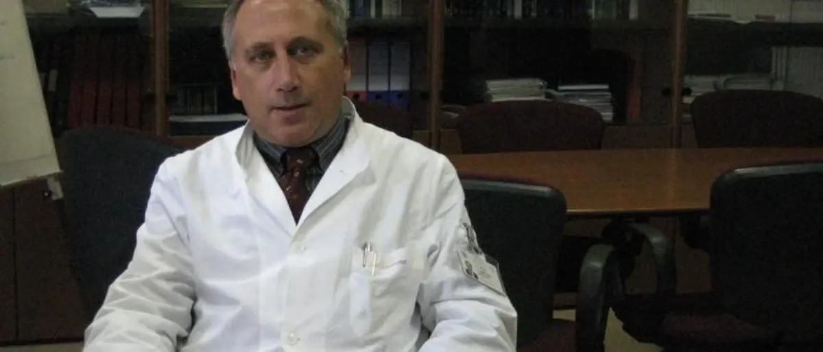 Variante Omicron, il presidente dei virologi italiani: «Potrebbe essere la fine della pandemia»