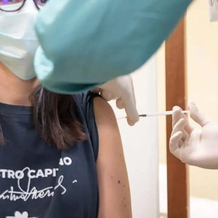Covid, in Calabria vaccinazioni senza prenotazione fino al 5 dicembre: la lista degli hub