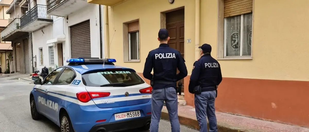 Fuga di gas in un appartamento a Gioia Tauro: 92enne salvata dai poliziotti