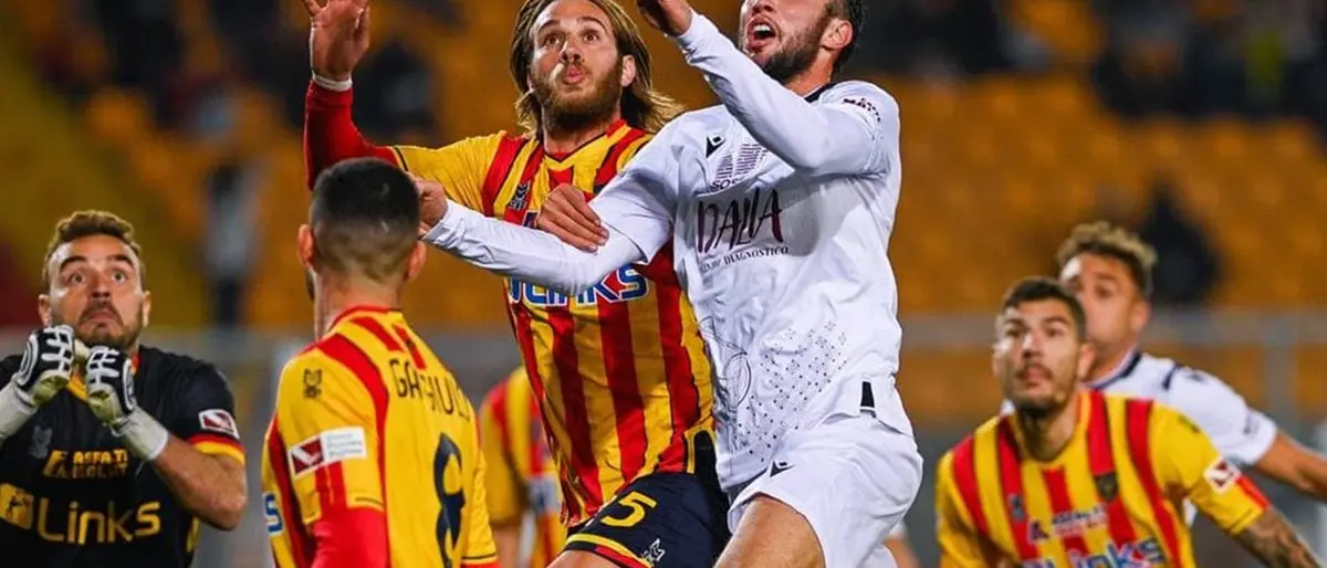 Reggina senza colpo ferire, il Lecce vince facile: al Via del Mare finisce 2-0