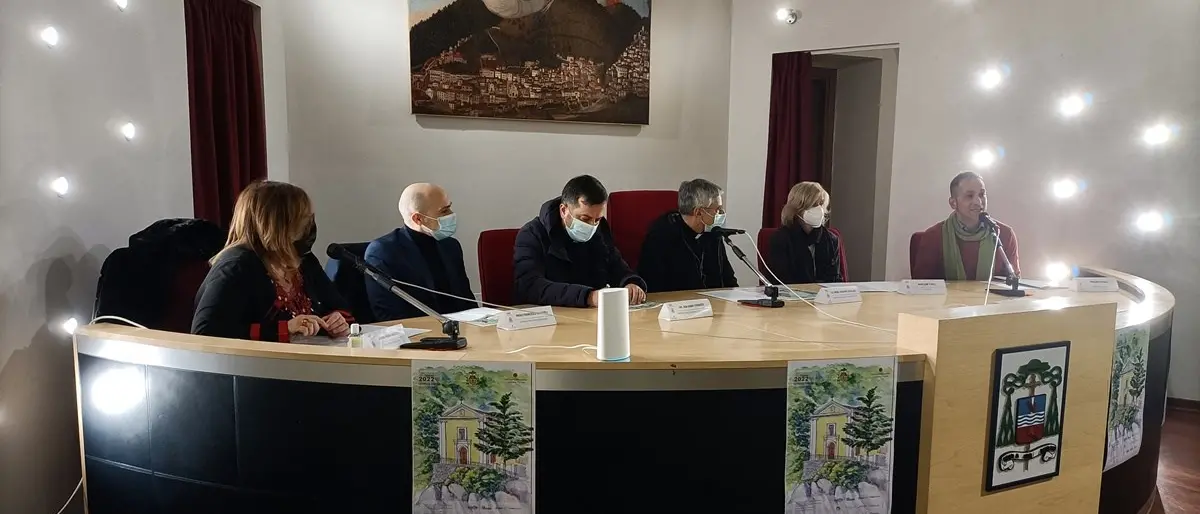 Lamezia, presentato il calendario della diocesi: un viaggio tra ricerca e solidarietà