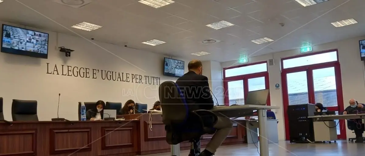 «Nesci scroccone e mazzettista»: l’ex comandante di Vibo nelle intercettazioni al centro dell’udienza di Rinascita