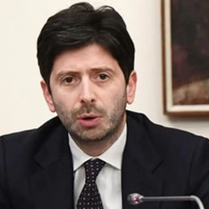 Vaccini anti Covid, l’Italia tocca quota 100 milioni di dosi. Speranza: «Accelerazione indispensabile»