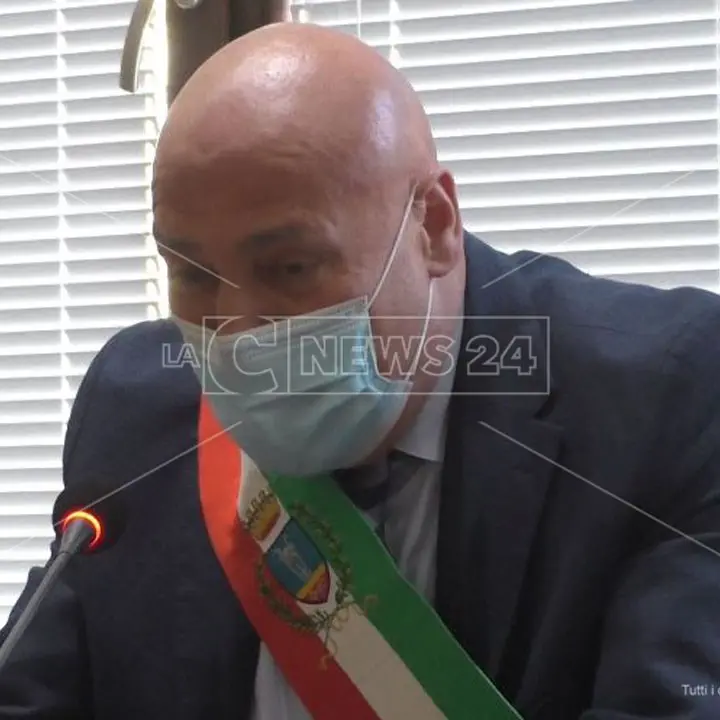 Crotone, Voce replica all’opposizione: «Sui rapporti con Eni massima trasparenza»