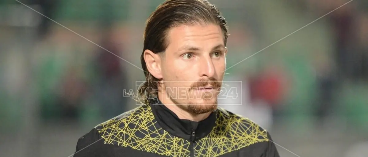 Reggina, è il momento di sostituire Cionek: coppia inedita con l’Alessandria