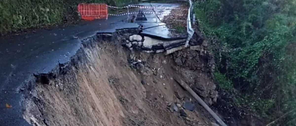 Maltempo Calabria: frana un tratto di strada tra Scilla e Melia