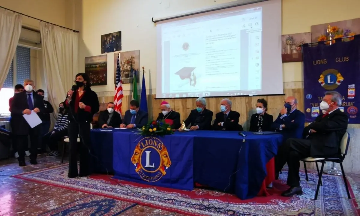 Taurianova, consegnate le borse di studio della Fondazione Betti e la Pagella d’oro Liliana Guerrisi De Leo